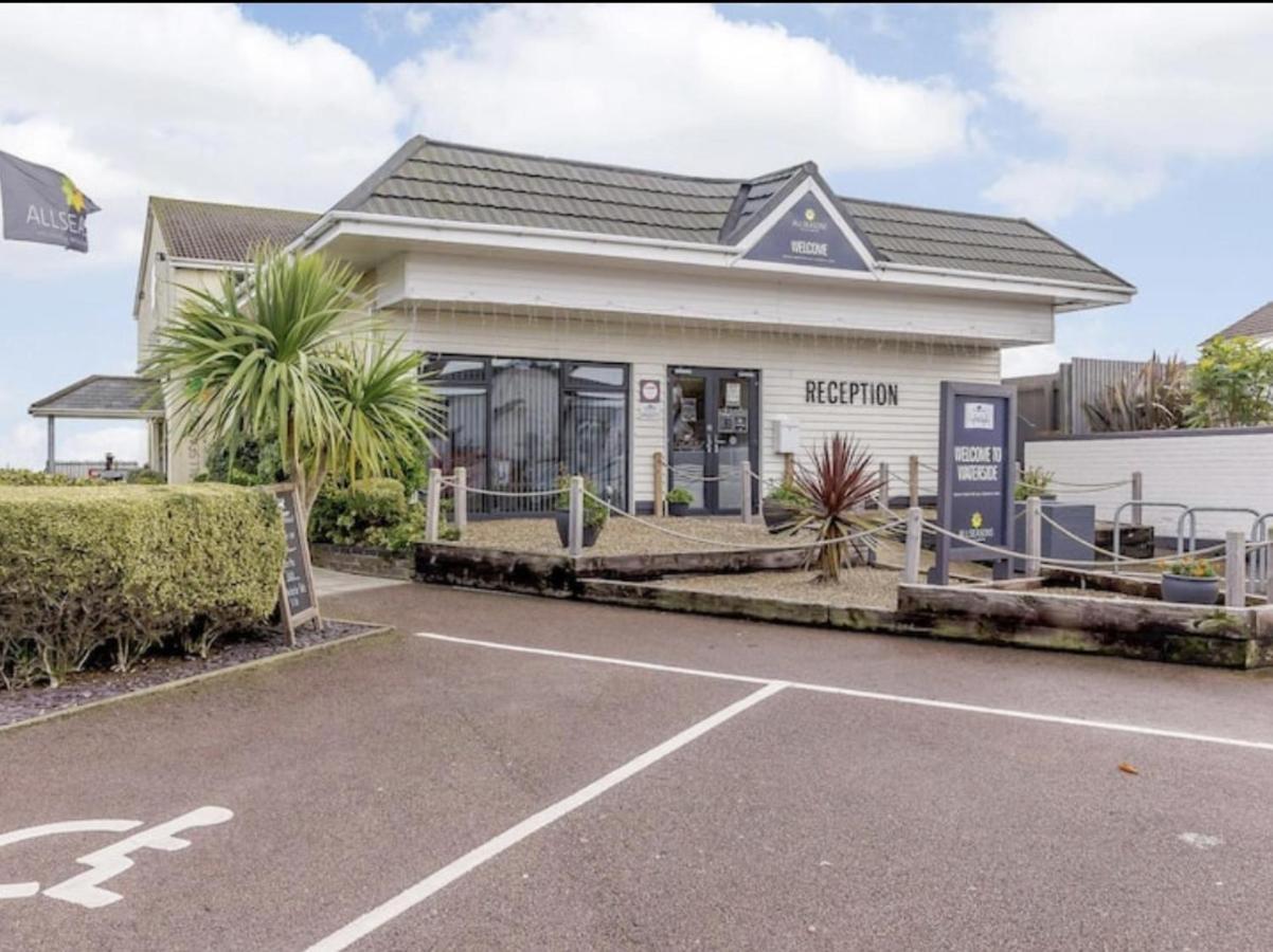 Villa Sea View 3-Bed Heated Pool Eat Bar Kids Park Lowestoft Extérieur photo
