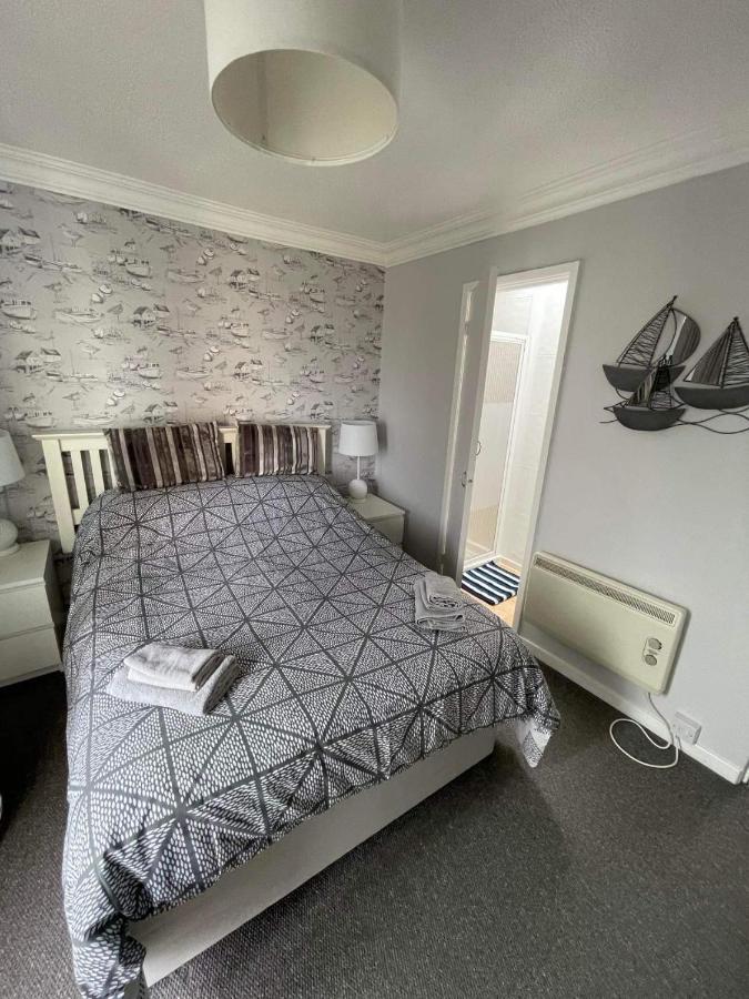 Villa Sea View 3-Bed Heated Pool Eat Bar Kids Park Lowestoft Extérieur photo