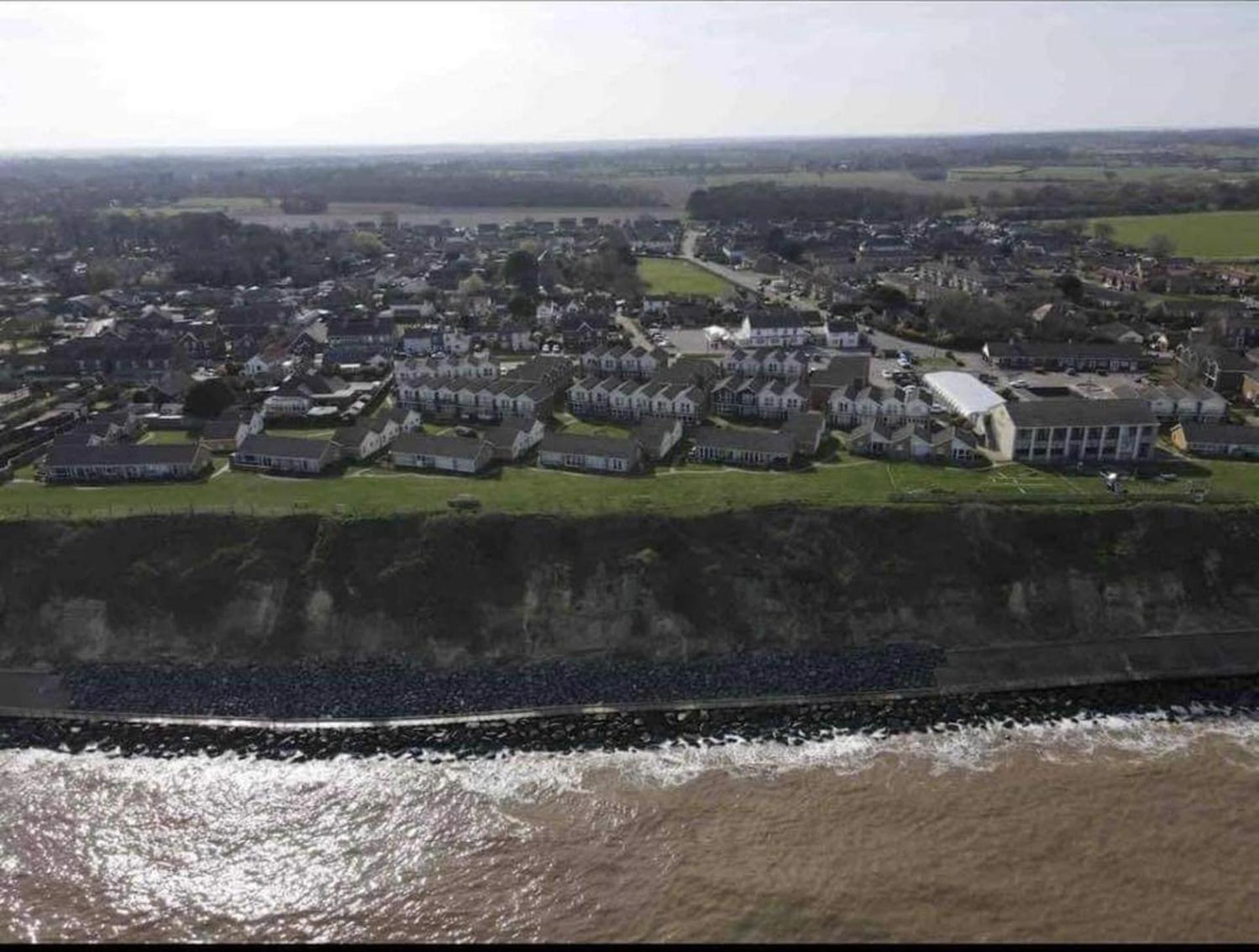 Villa Sea View 3-Bed Heated Pool Eat Bar Kids Park Lowestoft Extérieur photo